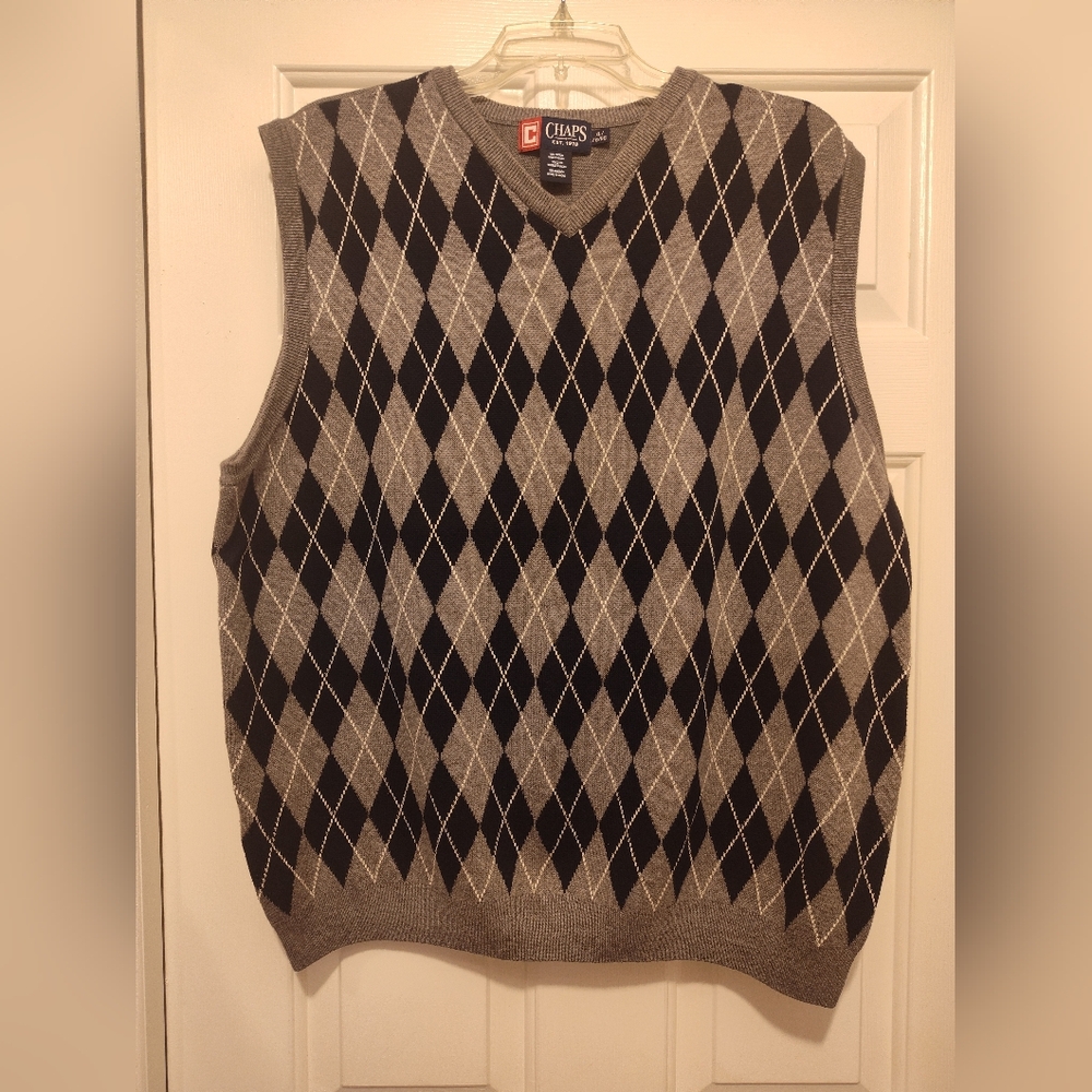 💚 Chaps Gray Arglye V-Neck Sweater Vest